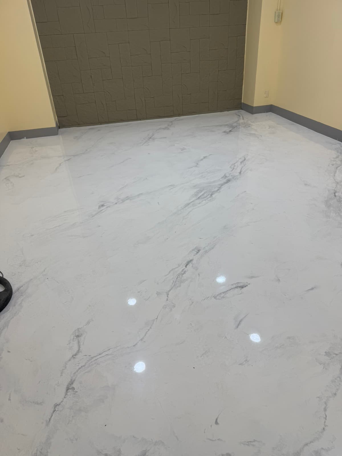 Metallic & Marble Finishes